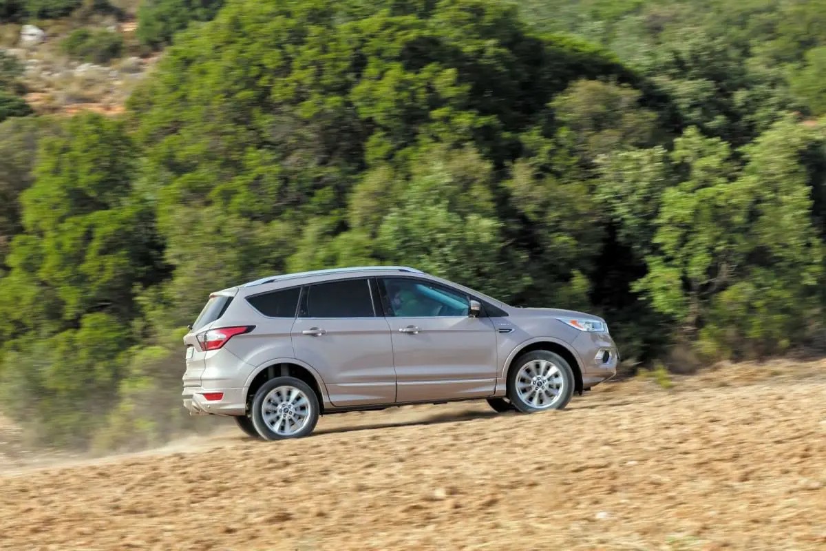 Mercedes Benz clase c con 19900 quilómetros de 2021 de segunda mano en huelva